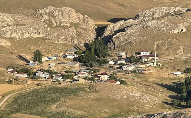 Gürün Böğrüdelik Köyü