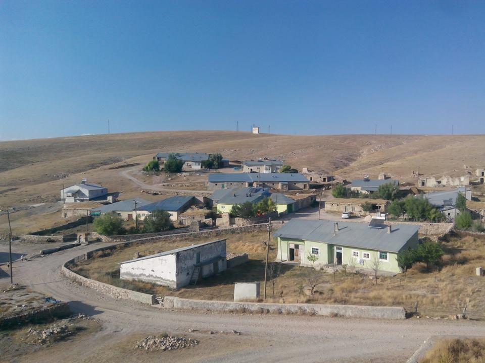 Gürün Hüyüklüyurt (Höyüklü) Köyü